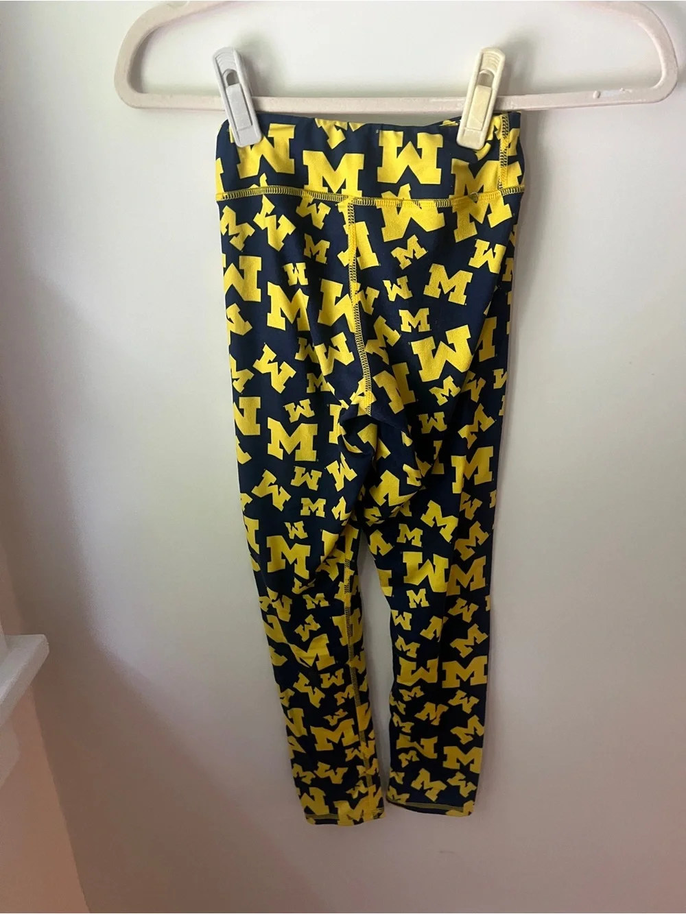 Girls Universiry of Michigan Maize and Blue Legginds
